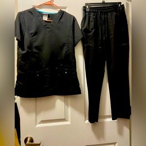 Xs petite black  scrub set